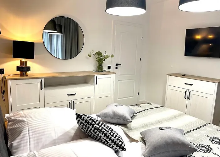 Apart-center Modrzejewska *